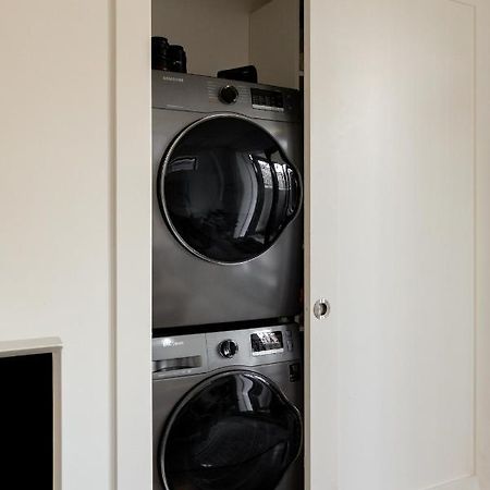 Welcome To Kinn Apartment - Lovely One Bedroom Vancouver Zewnętrze zdjęcie