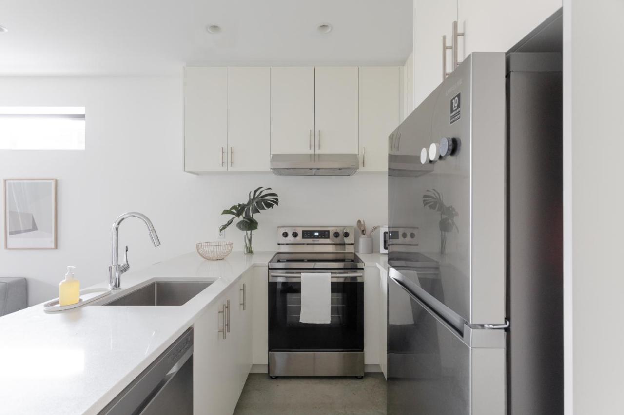 Welcome To Kinn Apartment - Lovely One Bedroom Vancouver Zewnętrze zdjęcie